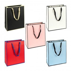 Пакет подарунковий 15х6х20 см однотонний HL-111